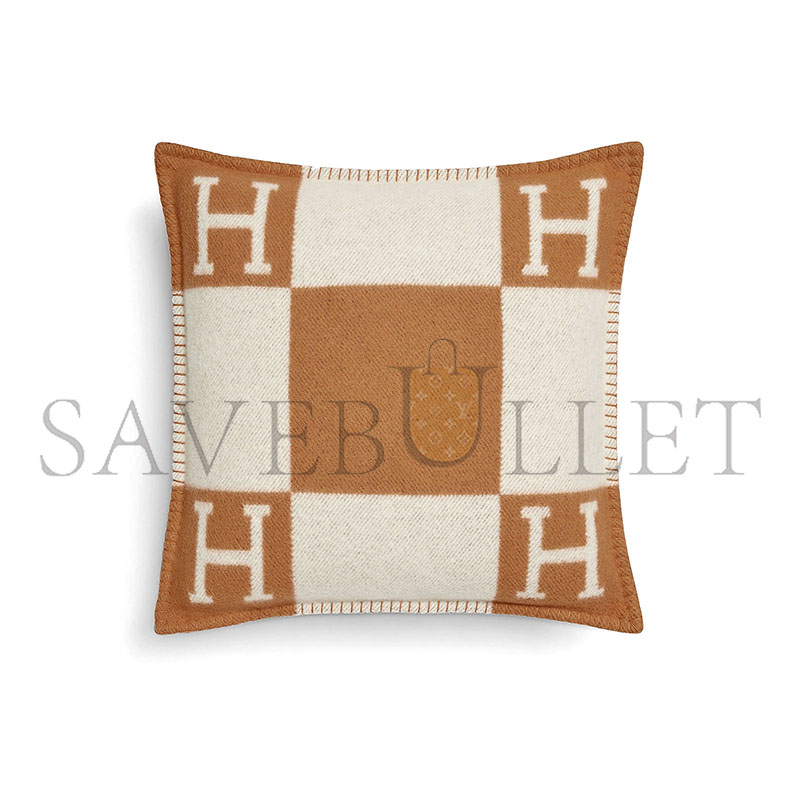 HERMES AVALON PILLOW, SMALL MODEL H102667M 52 (50*50cm)